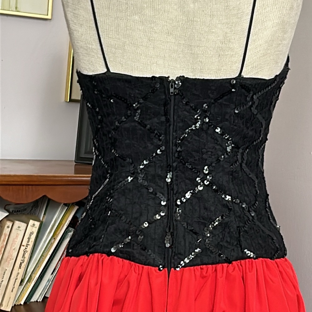 Vintage Black Lace and Red Party Dress 6 - Picture 4 of 13